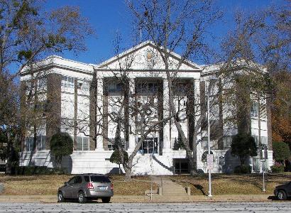 1913 Henderson County courthouse today, Athens Texas