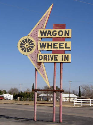 Big Spring Tx Wagon Wheel Drive In Sign