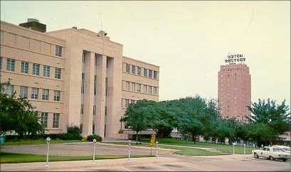 Big Spring TX - 1953 Howard County Courthouse & Settles Hotel old postcard