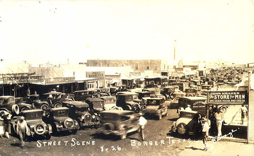 Borger, Texas crowded street scene, 1926