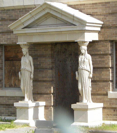 TX - Nueces County 1914 Courthouse caryatids