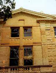 Val Verde Co courthouse detail