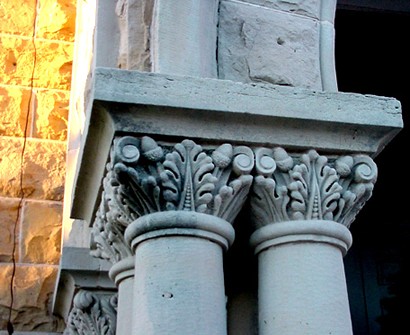 Hallettsville TX - 1897 Lavaca County Courthouse pilasters