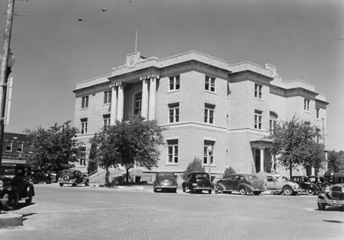 Former Collin County Courthouse , McKinney, Texas 1939 old photo