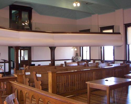 TX - Franklin County Courthouse district courtroom restored
