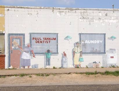 Muleshoe Tx - Dentist and Laundry Mural