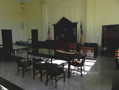 TX - San Augustine County Courthouse courtroom