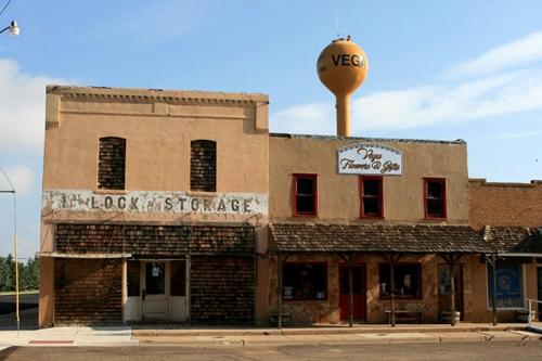 Vega Texas downtown and water tower