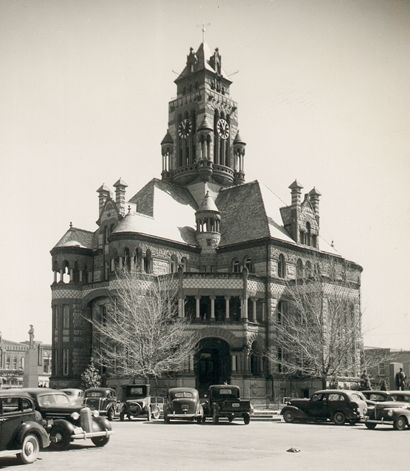 Ellis County courthouse  vintage photo