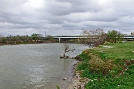 Nueces River , Texas,  crossing US Highway 77
