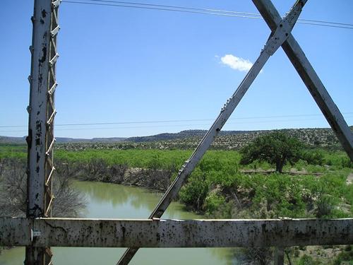 Bridge near Ft Lancaster TX