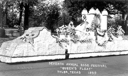 Tyler TX 1939 Rose Festival "Queen's Float"