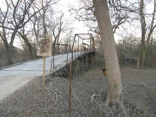 Gonzales County,  Slayden TX - 1915 Thru Truss Bridge