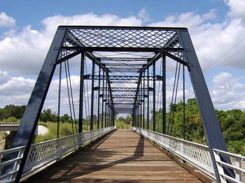Sugarloaf Bridge, Milam County, Texas historic metal truss bridge