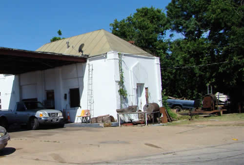 Waco TX - Old Gas Station, Elm Street and  Clifton Street