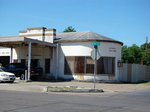 Waco TX - Old Texaco Station, Auto Repair, 15th and Trice Street