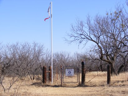 Callahan City Cemetery  with flag Texas