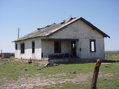 Old house in Cuyler, Texas