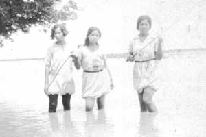 Ramirez Girls in the 1930 flood in Mackay, Texas