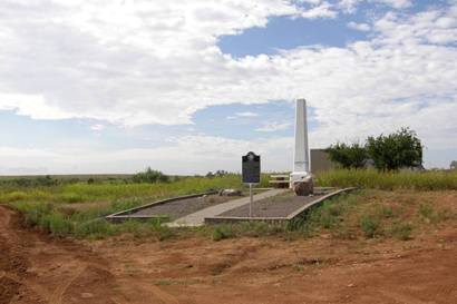 Tampico Tx - Ozark Trail historical Marker Obelisk