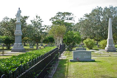 Old Hawley Cemetery Shanghai Pierce statue, plot and tombstones, Hawley Texas