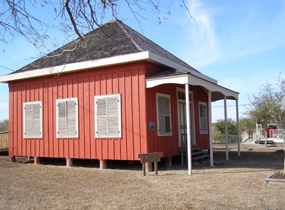 Nuecestown TX Schoolhouse