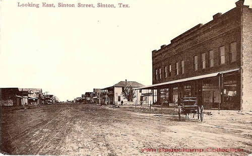 Sinton TX Sinton Street 1912 old postcard