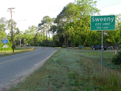 Sweeny TX city limit sign
