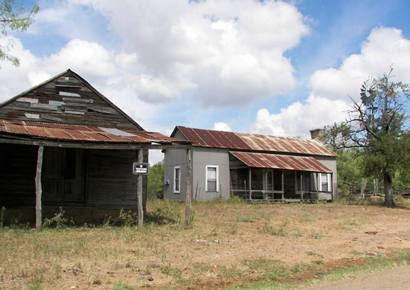 Click Texas house and garage