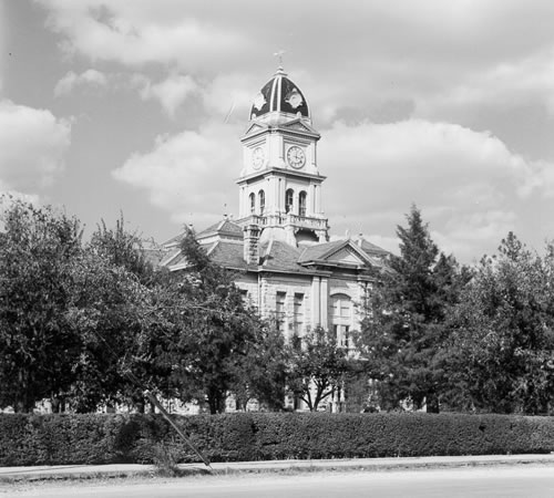 Hondo Texas - Medina County Courthouse with clock tower in  1939 old photo