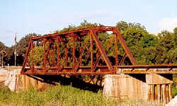 Railroad bridge in Hunter, Texas
