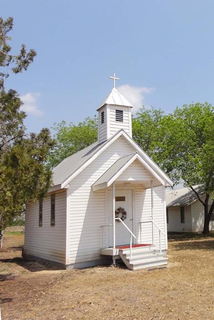 Quihi TX - white chapel