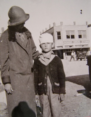 1927 Tornado injured child ,  Rocksprings Texas 