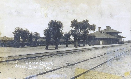 Sierra Blanca Texas depot, 1917 old photo
