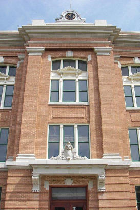 Canyon TX - 1908 Randall County Courthouse entrance