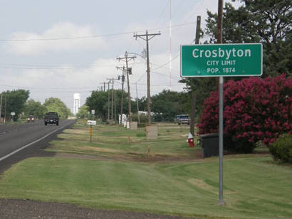 Crosbyton Texas city limit sign