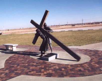 Route 66 statue Jesus bearing His Cross