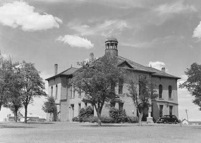 1904 Motley County Courthouse, Matador, Texas old photo