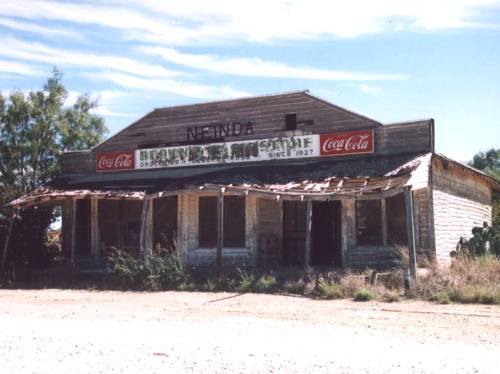 Neinda, Texas old store