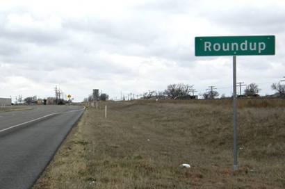 Roundup TX Road Sign