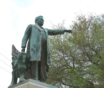 John H. Reagan statue, Palestine, Texas