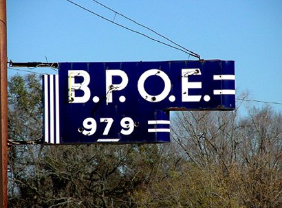 Brenham TX  - BPOE Old Neon