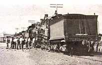 2 locomotives train wreck