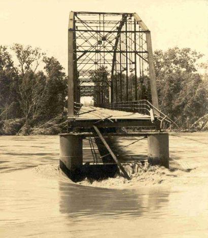 1935 Flood - Colorado River Bridge Columbus Texas