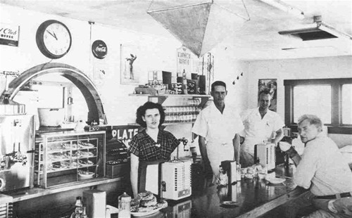 Carbon, Texas - John's Cafe staff behind counter