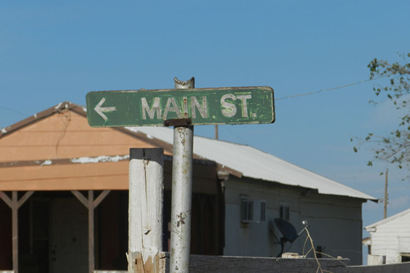 Los Ybanez Tx Main St sign