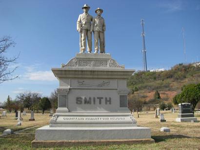 Smith Tombstone with statues, Elmwood Cemetery, Mineral Wells Texas