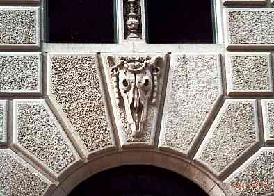 Esperson Building detail