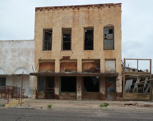 Barstow TX - Modeni's Food Market ghost sign