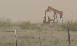 Oil rig in Kermit sandstorm